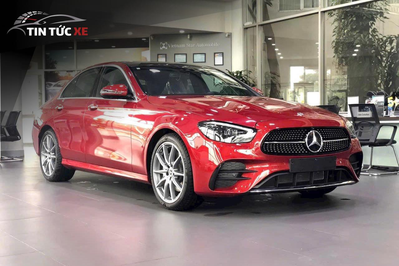 Cuộc Đua Song Mã: Mercedes Benz E-Class Đối Đầu BMW 5 Series